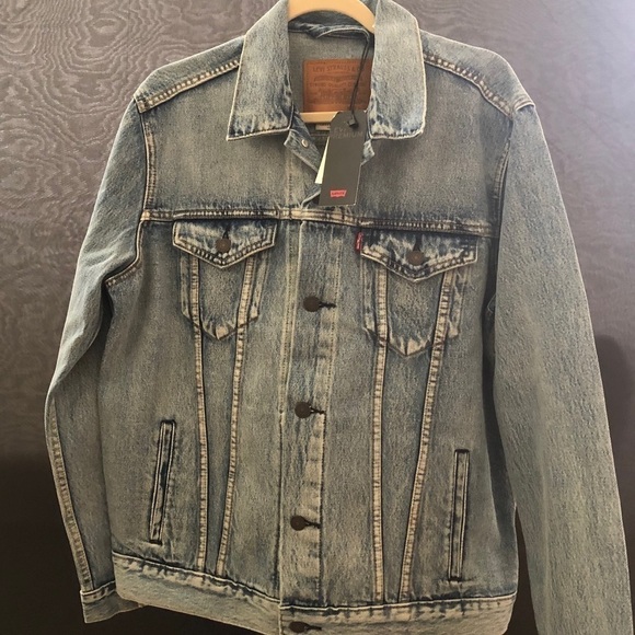NEW Levi Premium Tucker Jean Jacket - Picture 2 of 2